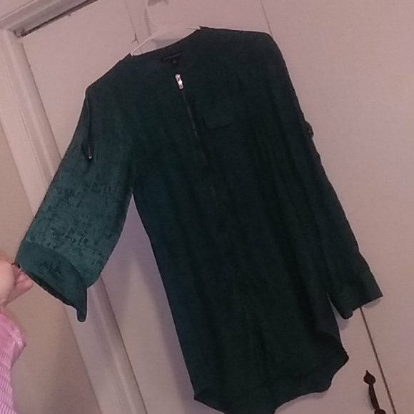 Rock & Republic top - Picture 1 of 12